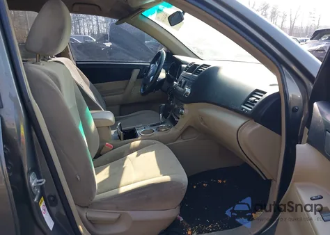 2012 Toyota Highlander Base V6 from USA, damaged, VIN 5TDZK3EH1CS058945